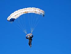 开云下载-纽约风暴席卷齐鲁，当尼克斯的钢铁洪流碾压山东队的传统长城