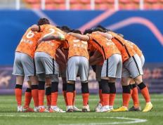 开云官网-活塞队全队备战西部大区榜首之争