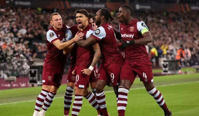 开云体育在线-包含狼队实力不容忽视，取得胜利将他们拉近前四的词条