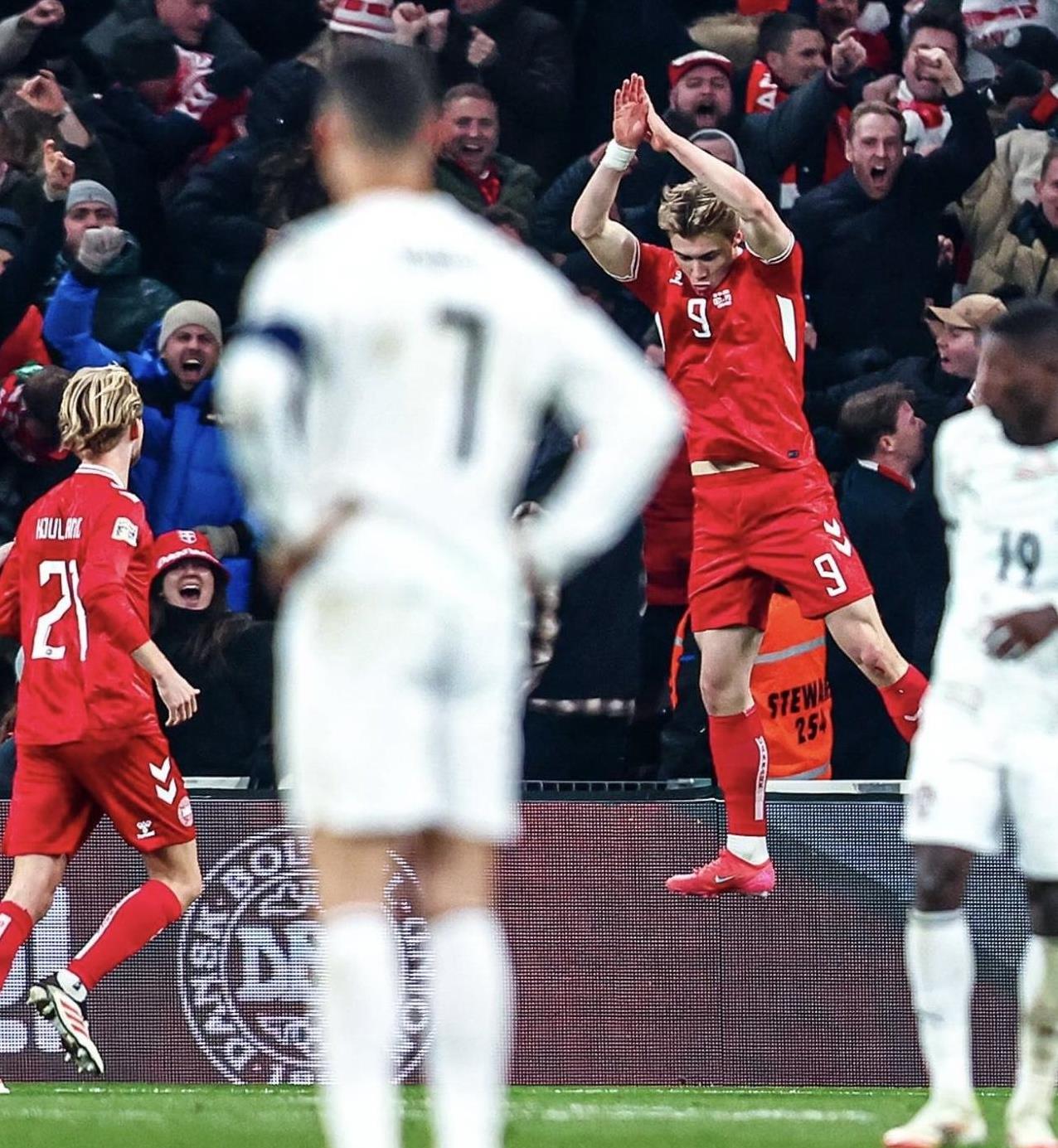 开云体育官方网站-葡萄牙客场战胜瑞典，小组形势渐入佳境的简单介绍