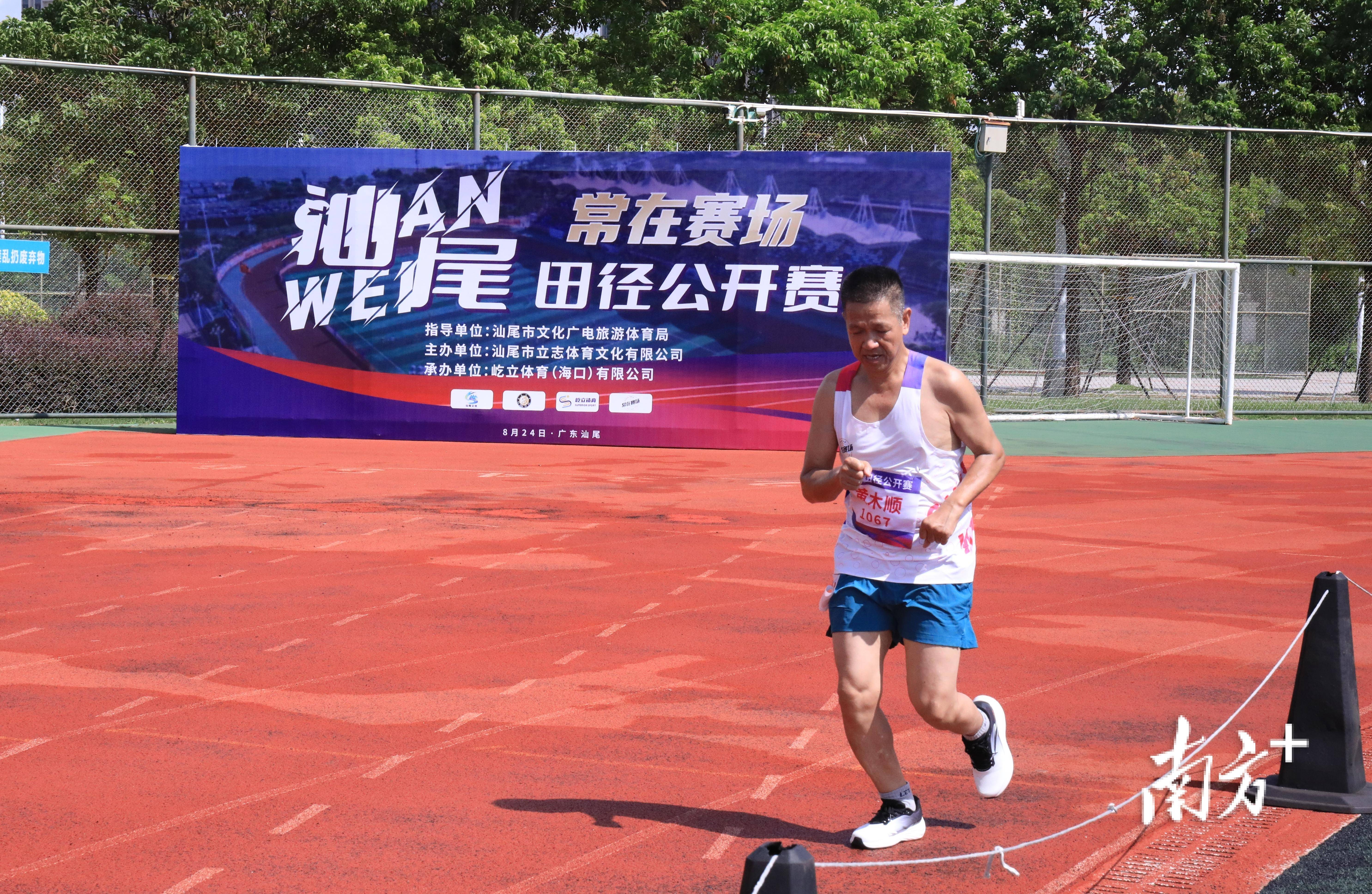 开云下载-包含FLY鏖战TES,Perkz拿下关键大龙峡谷大战2025世界赛,点燃全场激情的词条