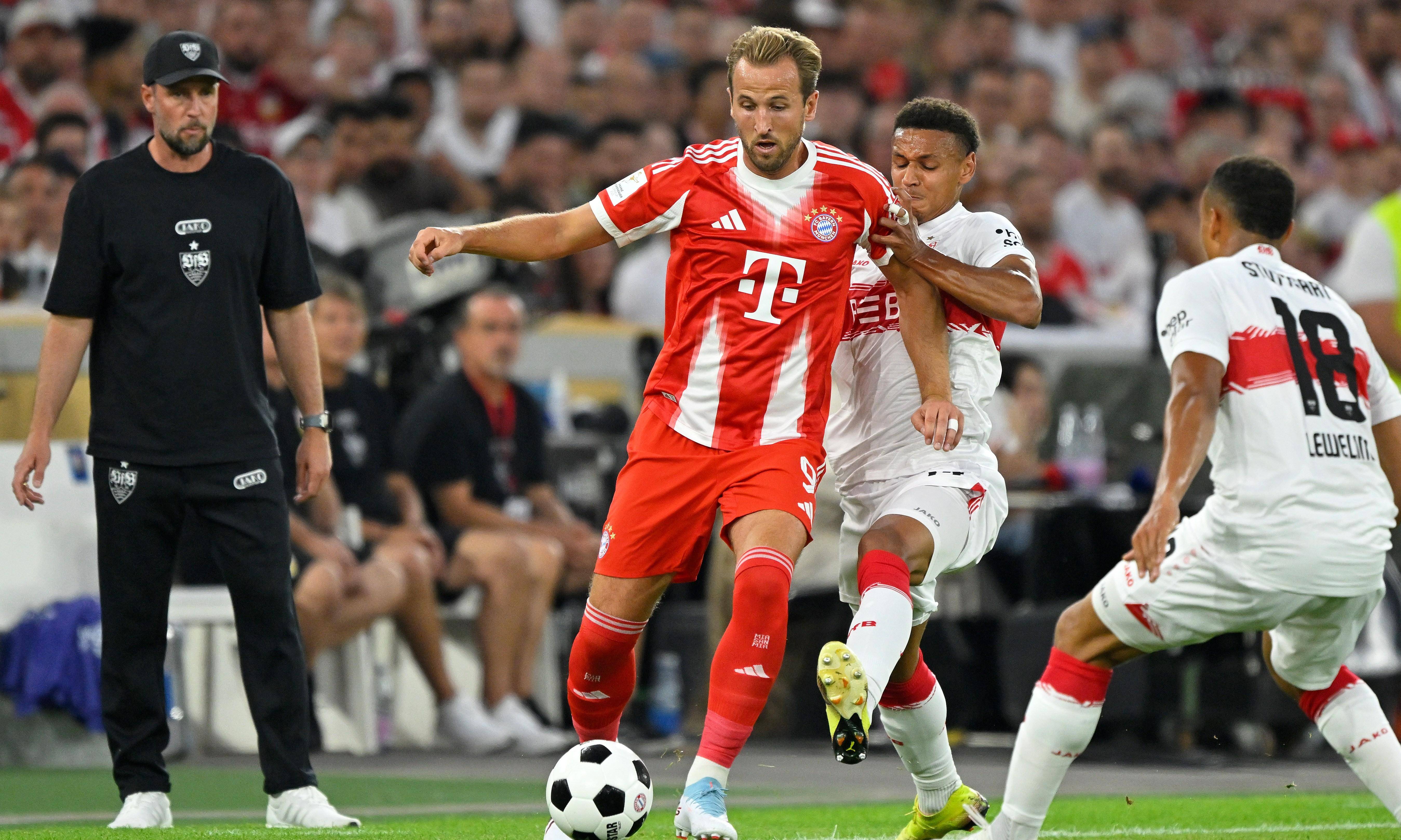 开云平台-拜仁慕尼黑坐稳榜首位置，冠军奖杯在望