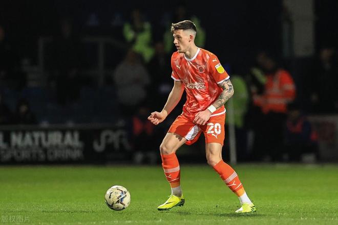 开云体育APP下载-诺里奇连胜哈德斯菲尔德，保持榜首