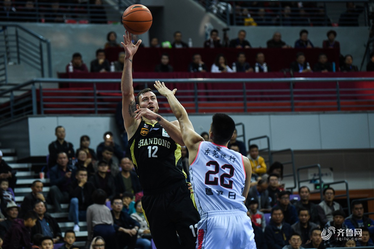 开云体育平台APP-青海男篮击败贵州队,实现连胜势头