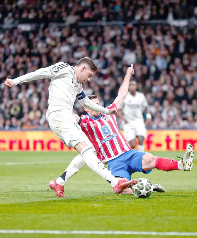 开云体育在线-马德里竞技客场完胜皇家社会，稳坐西甲榜首