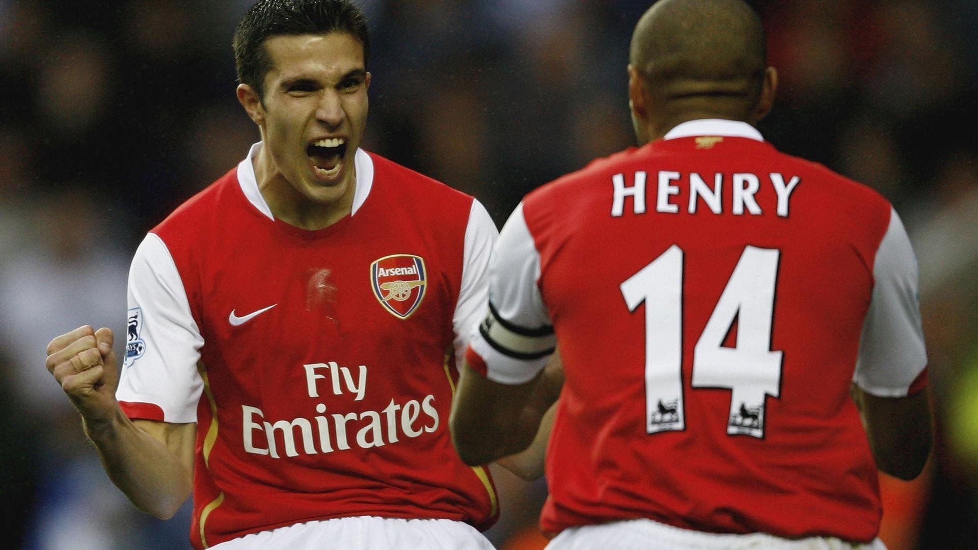 开云体育-最后一圈的火焰，当汉密尔顿驾驶着雷诺的野兽撕碎阿斯顿马丁的精密计算